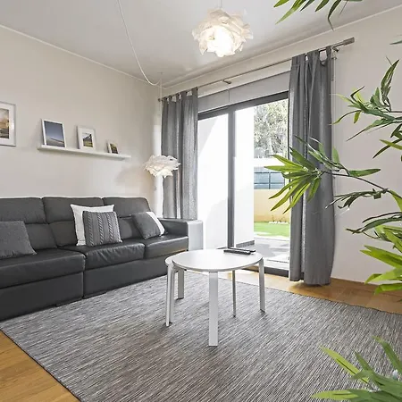 Pena I By An Island * 푼샬